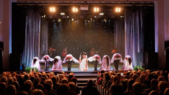 Utforska Sveriges mest ikoniska teaterscener